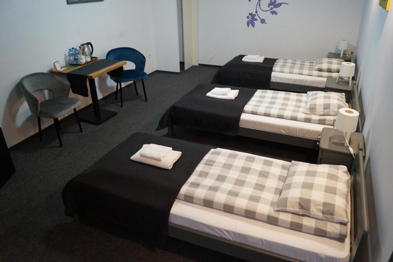 Rj Hotel Pabianice Bagian luar foto