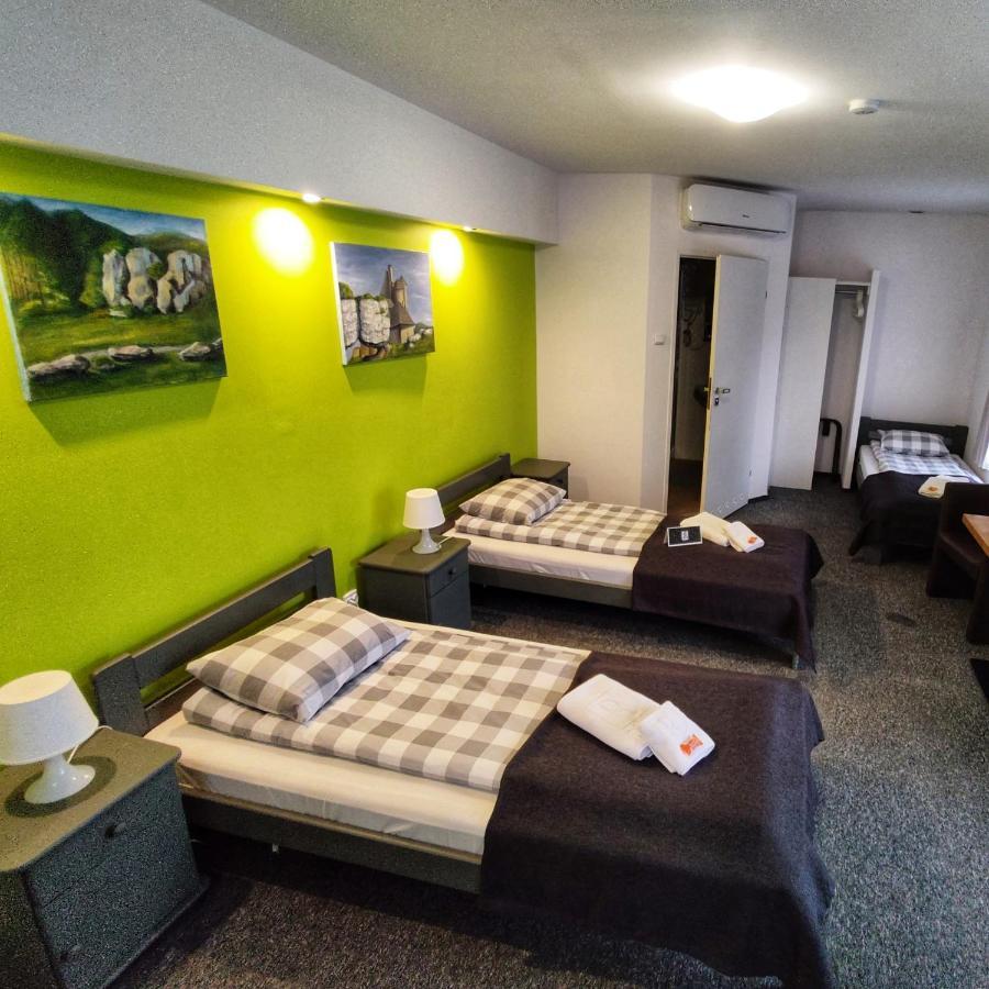 Rj Hotel Pabianice Bagian luar foto