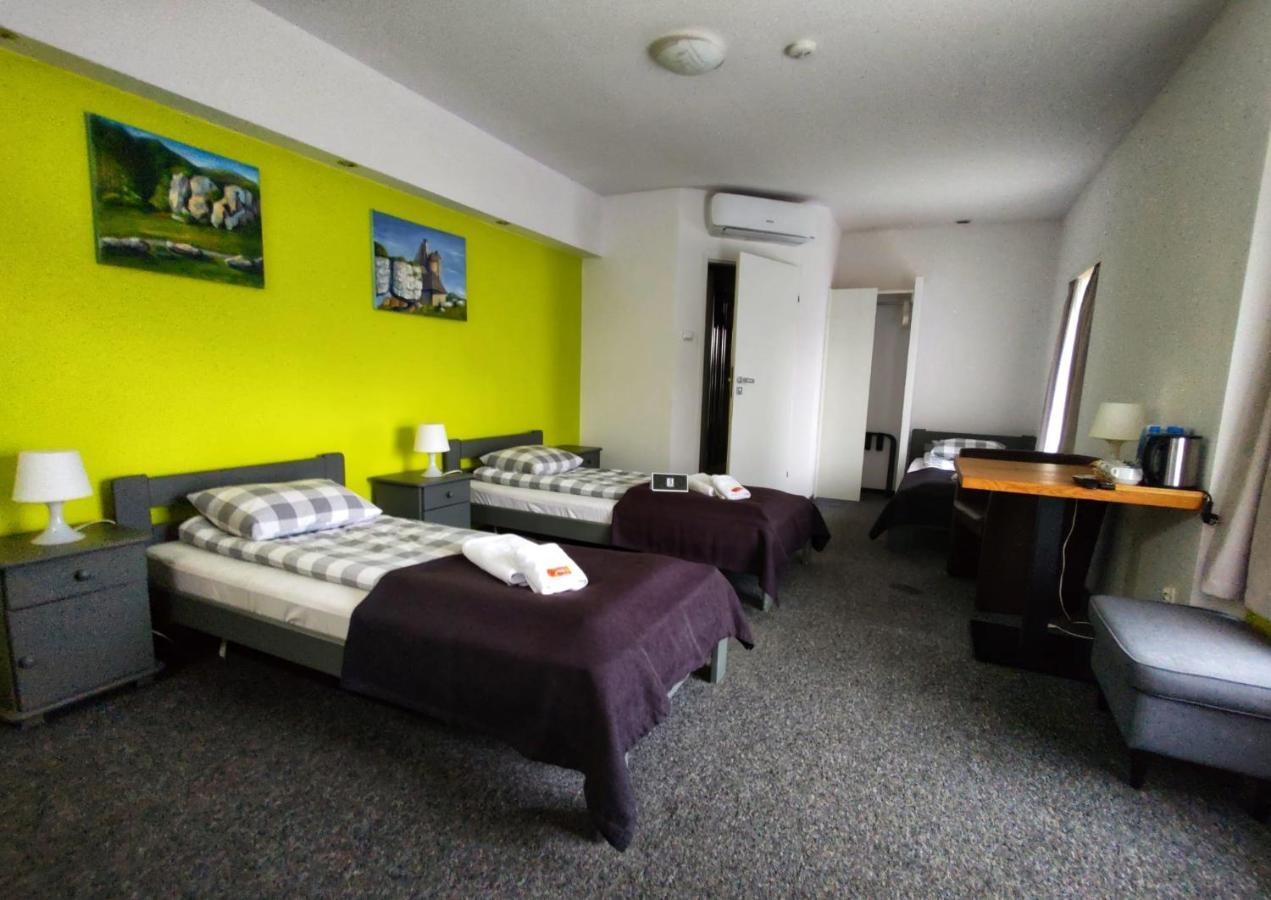 Rj Hotel Pabianice Bagian luar foto